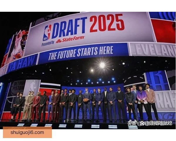 季前赛直播全景追踪看球队新阵容首秀战术磨合与新星表现焦点解析