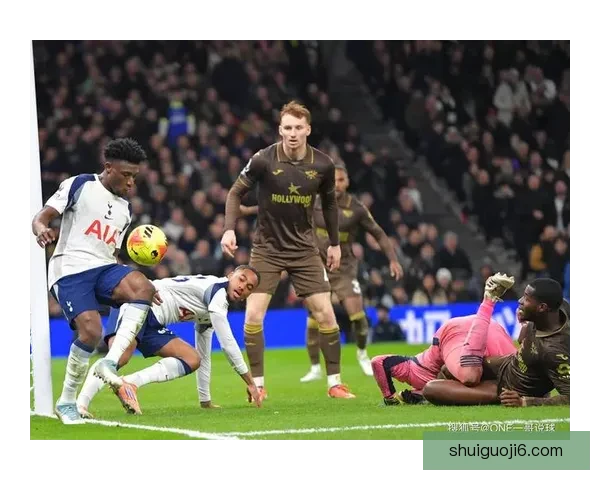 富勒姆联逆袭塞利斯贝瑞联上演精彩1比2胜利戏码